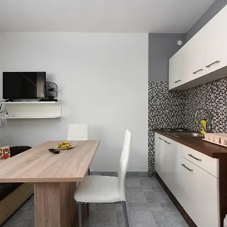Apartman Laguna *