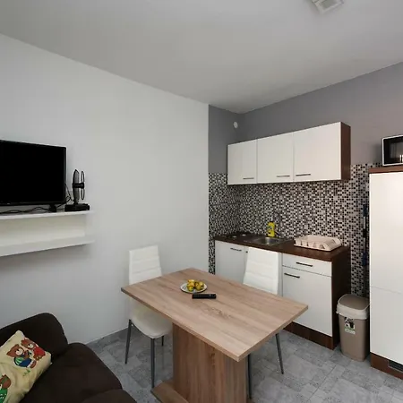 Apartment Apartman Laguna